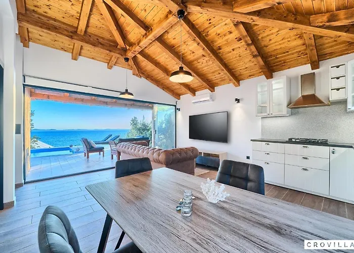 Lux I Vakantiehuis Murter